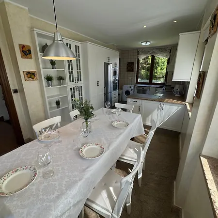 Araceli Apartment