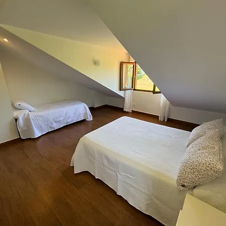 Araceli Apartment Suances
